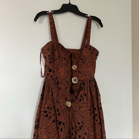 Embroidery dress - Picture 6 of 7